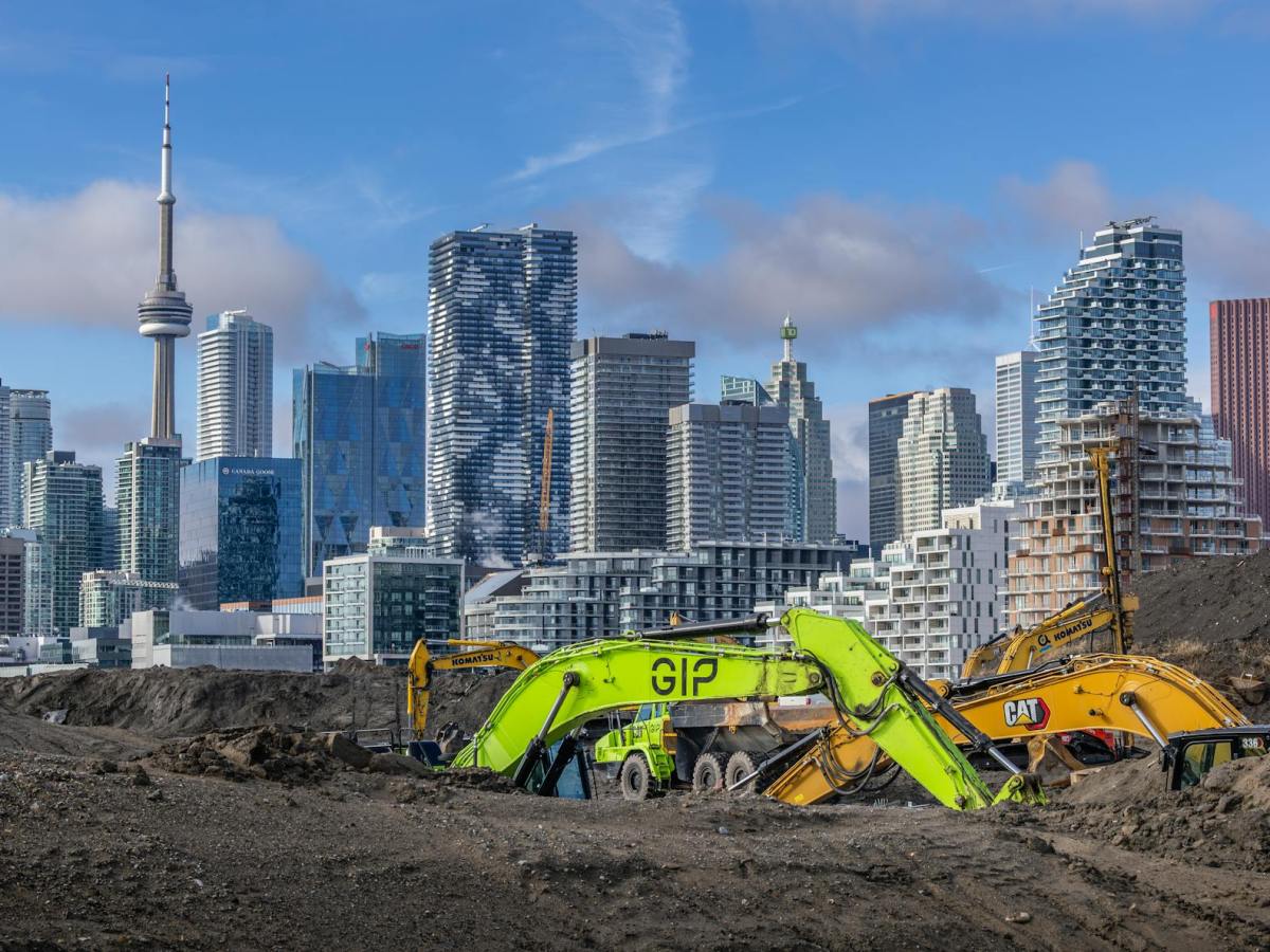 Canadian Building Investment Hits Record – But Homeownership Isn’t&nbsp;Growing